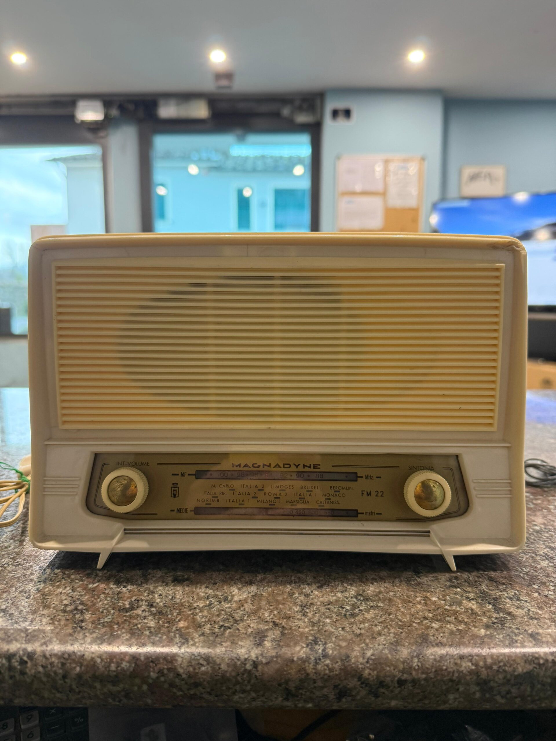 Radio Magnadyne FM 22 - immagine 4